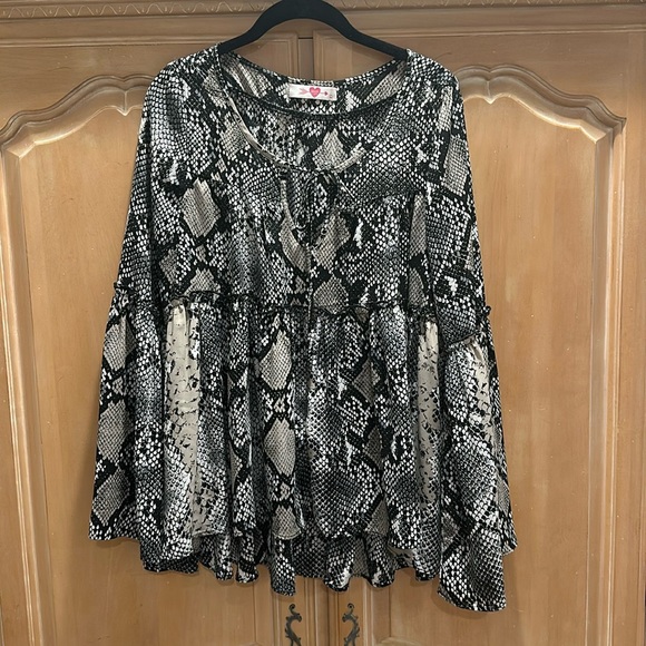 Buddy Love Snakeskin Top - Picture 1 of 5